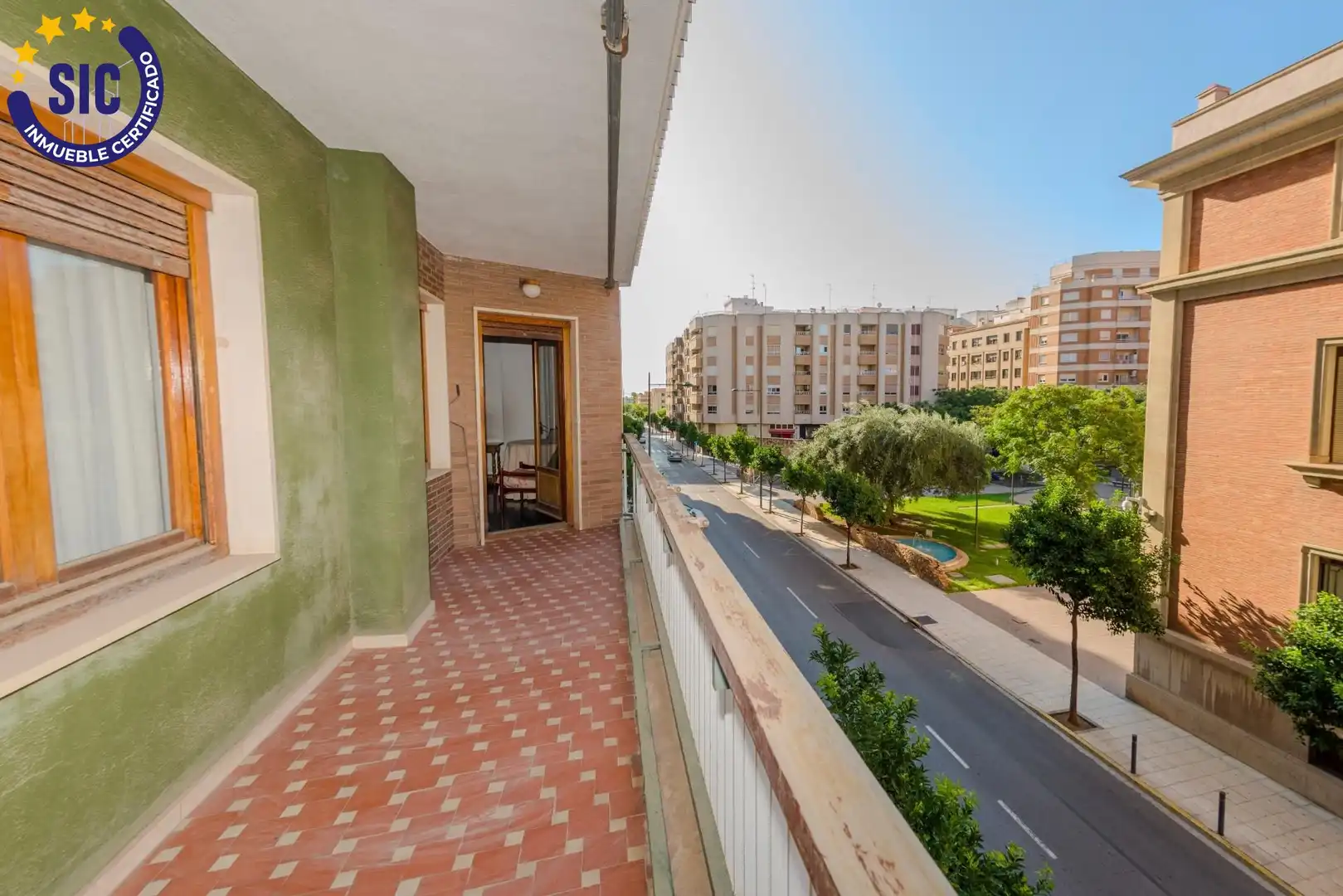 Vista exterior de Pis en venda en Castellón de la Plana / Castelló de la Plana amb Terrassa i Balcó