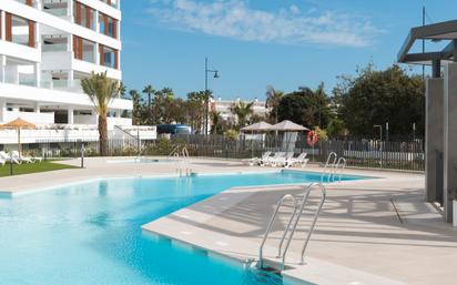 Piscina de Pis de lloguer en Torremolinos amb Aire condicionat, Calefacció i Terrassa