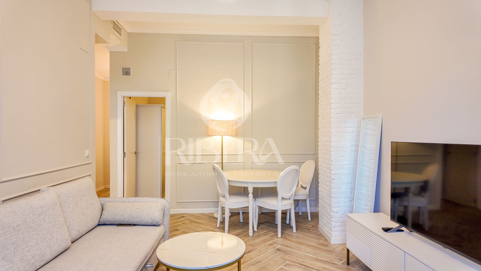 Bedroom of Flat for sale in  Valencia Capital  with Air Conditioner, Heating and Furnished