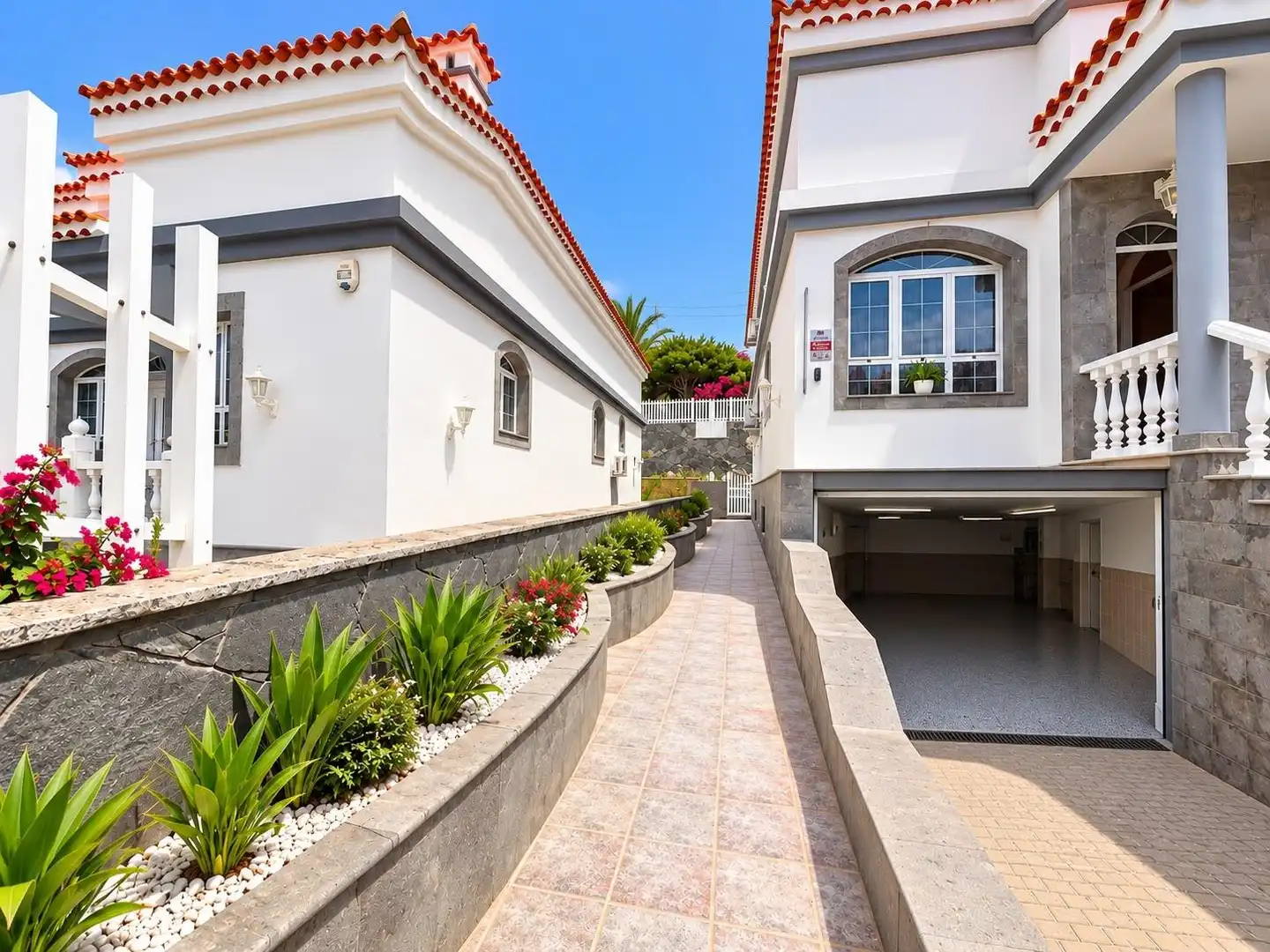 Villa mit Pool zum Verkauf in Calle Calle Montserrat Caballé, imagen 31