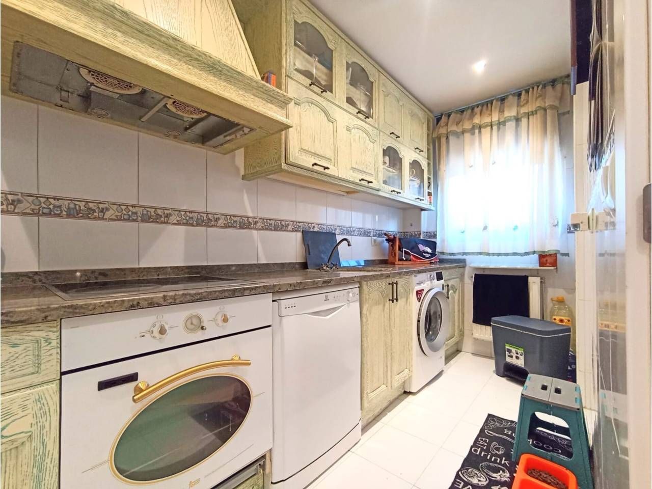 Kitchen of House or chalet for sale in Carcedo de Burgos  with Heating, Private garden and Parquet flooring