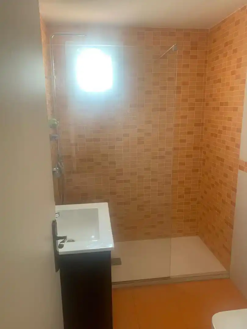 Bany de Pis en venda en Manilva amb Traster, Piscina i Moblat