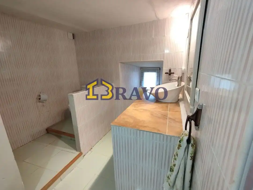 Bathroom of Houses for sale in Medina de Pomar, Burgos