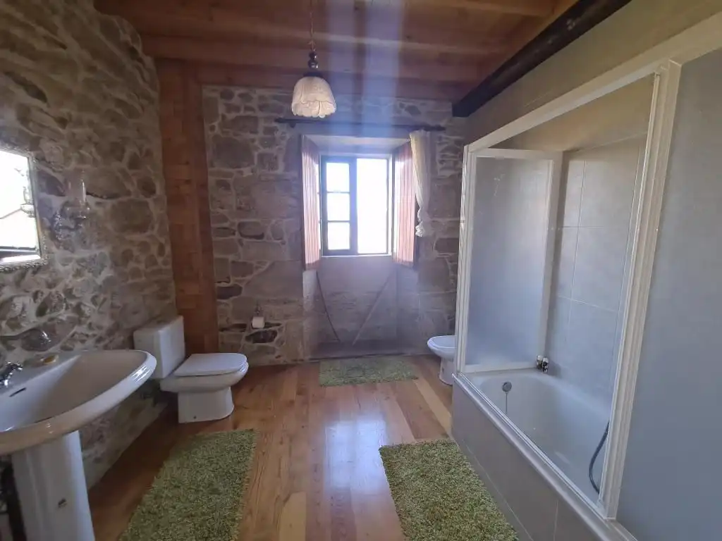 Baño de Casa o chalet en venta en Dodro con Jardín privado, Parquet y Trastero