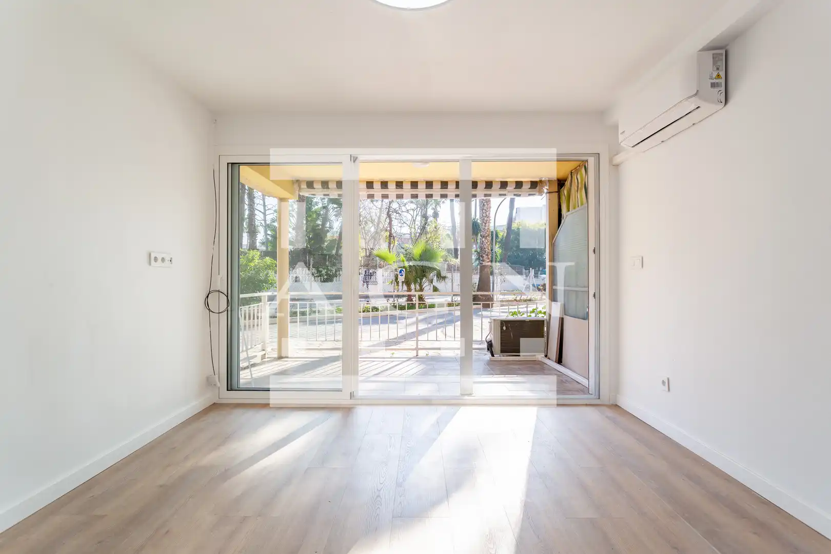 Bedroom of Apartments for sale in Cambrils  with Air Conditioner, Heating and Parquet flooring