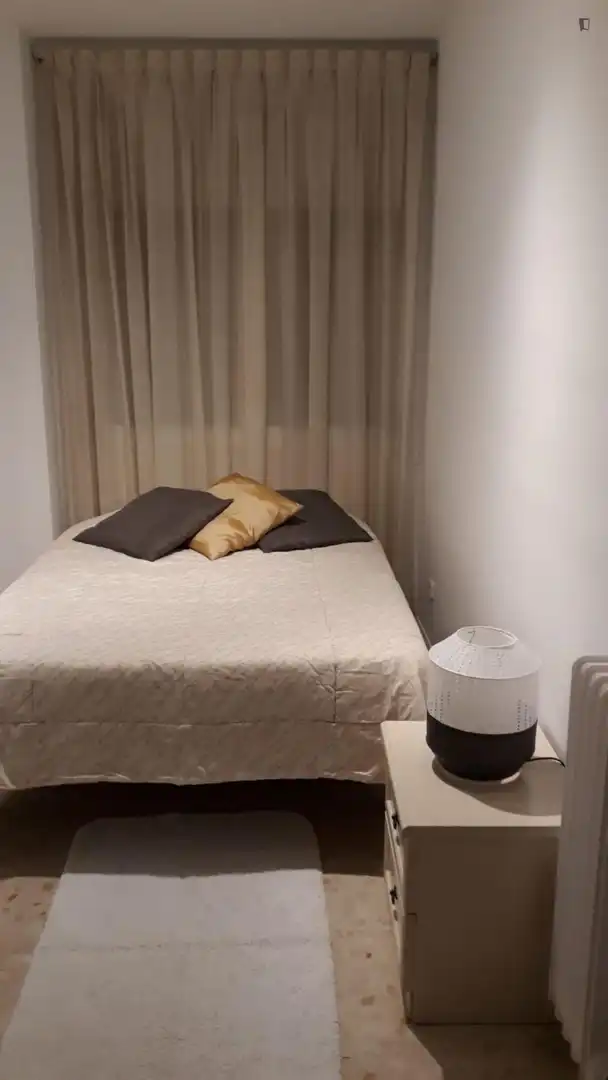 Habitació a Sant Martí de Provençals