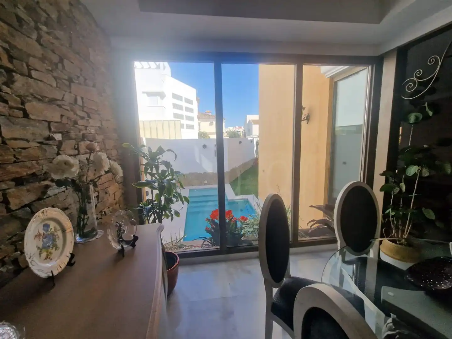 Menjador de Casa o xalet en venda en San Fernando amb Aire condicionat, Calefacció i Jardí privat
