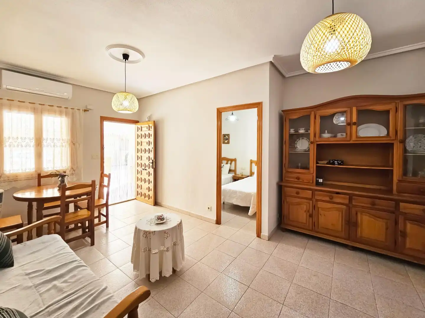 Sala d'estar de Casa o xalet en venda en Santa Pola amb Calefacció, Jardí privat i Terrassa