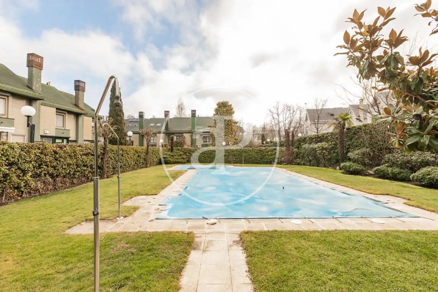 Swimming pool of Detached homes for sale in Madrid  with Air Conditioner, Heating and Private garden