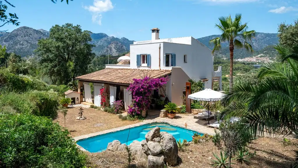 Country house for sale in Bunyola