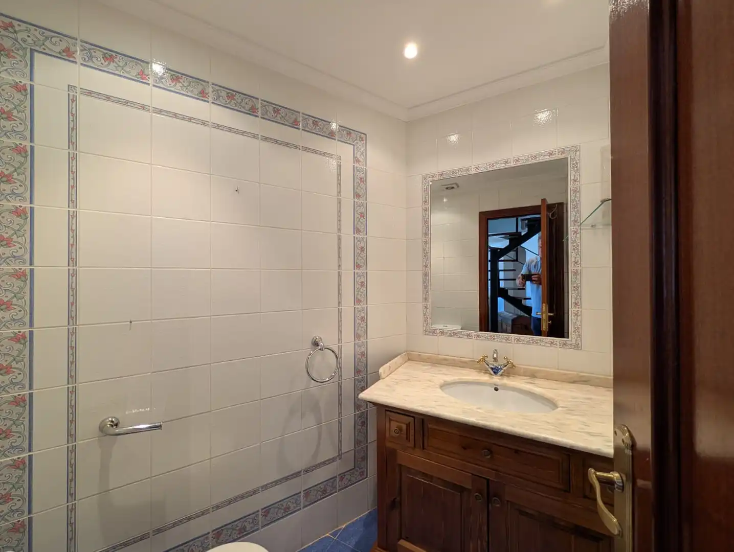 Baño de Apartamento en venta en Ezcaray con Calefacción, Terraza y Trastero