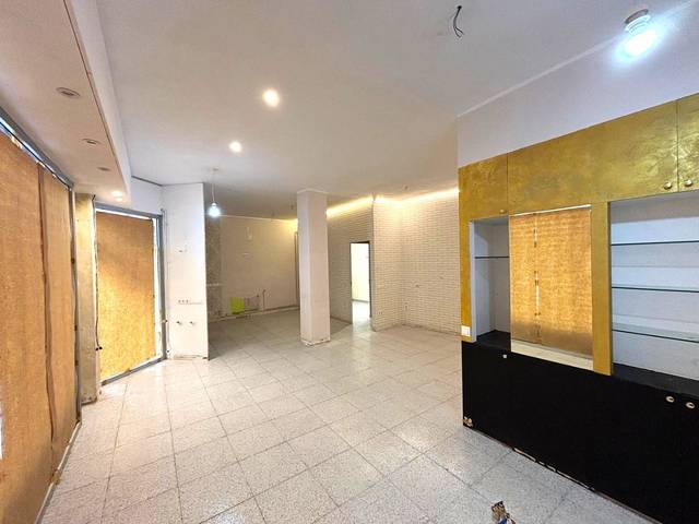 Local comercial en Venta en Carrer del Somatenista Ramon d'Urg, 10 en Sant Joan de les Abadesses