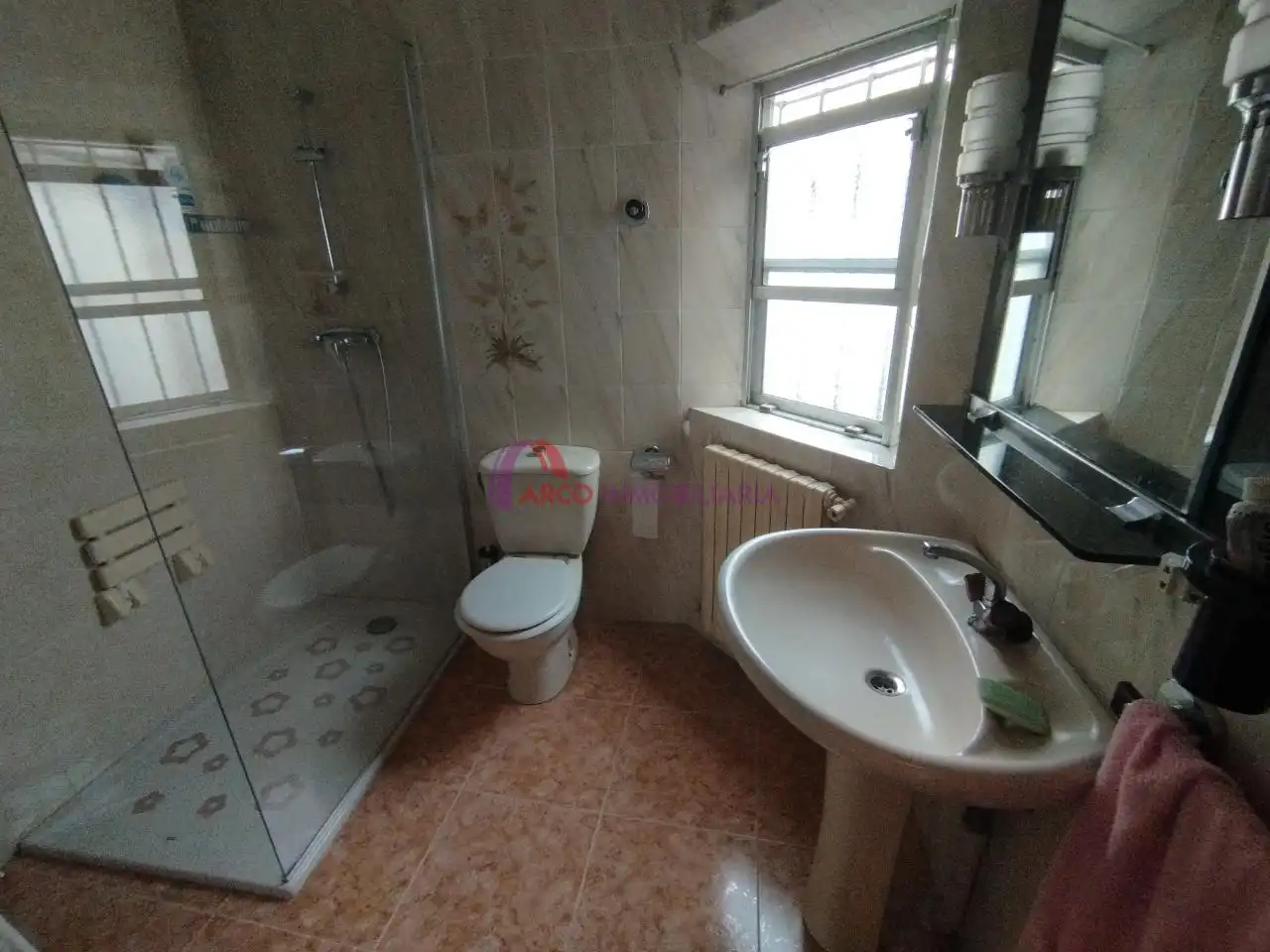 Baño de Casa o chalet en venta en Burgos con Calefacción, Jardín privado y Parquet