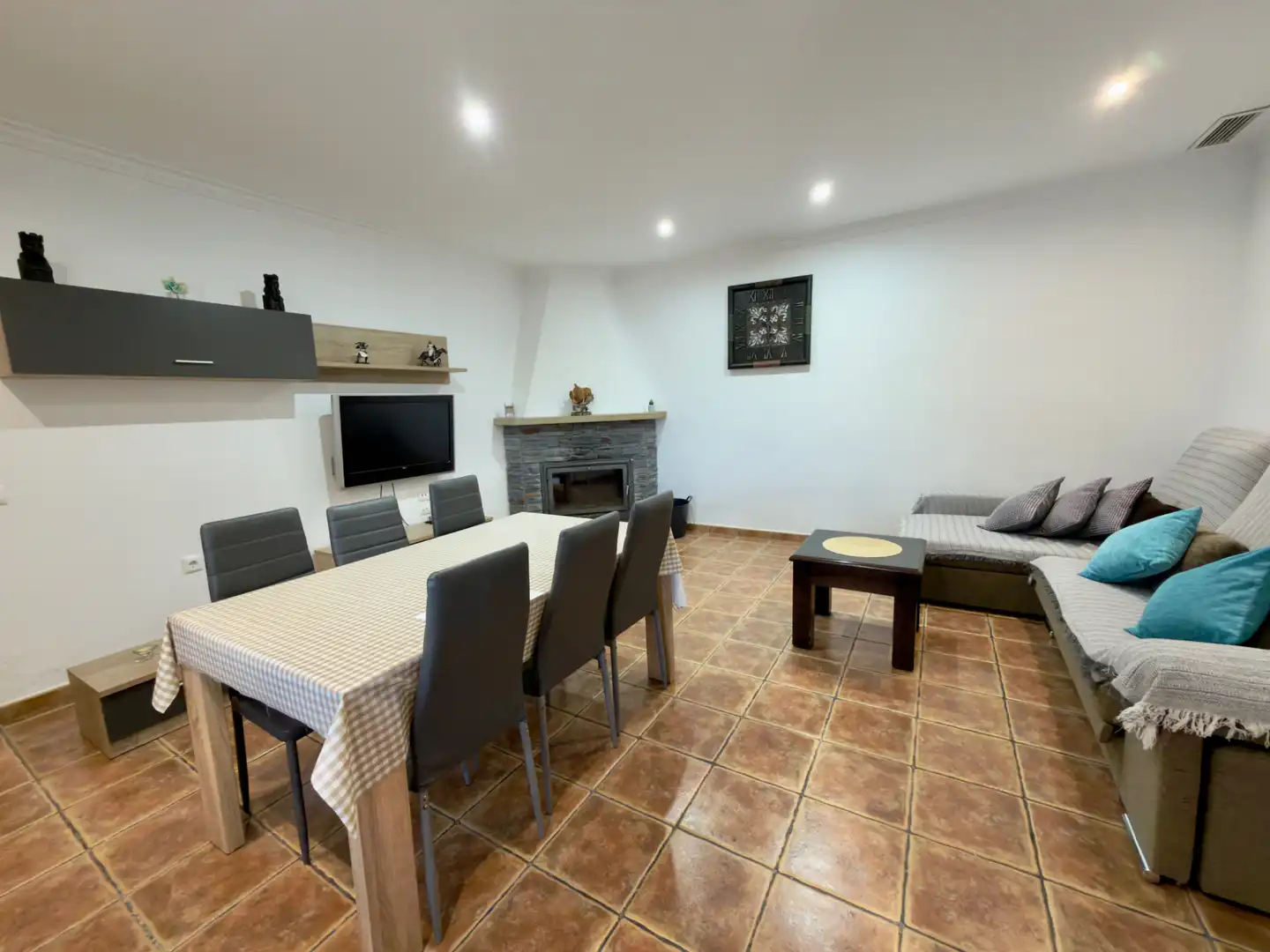 Comedor de Finca rústica en venta en Arcos de la Frontera con Aire acondicionado, Calefacción y Jardín privado