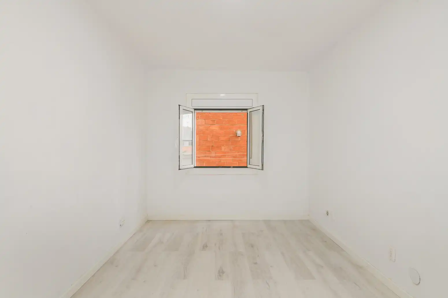 Dormitori de Pis en venda en L'Hospitalet de Llobregat amb Parquet