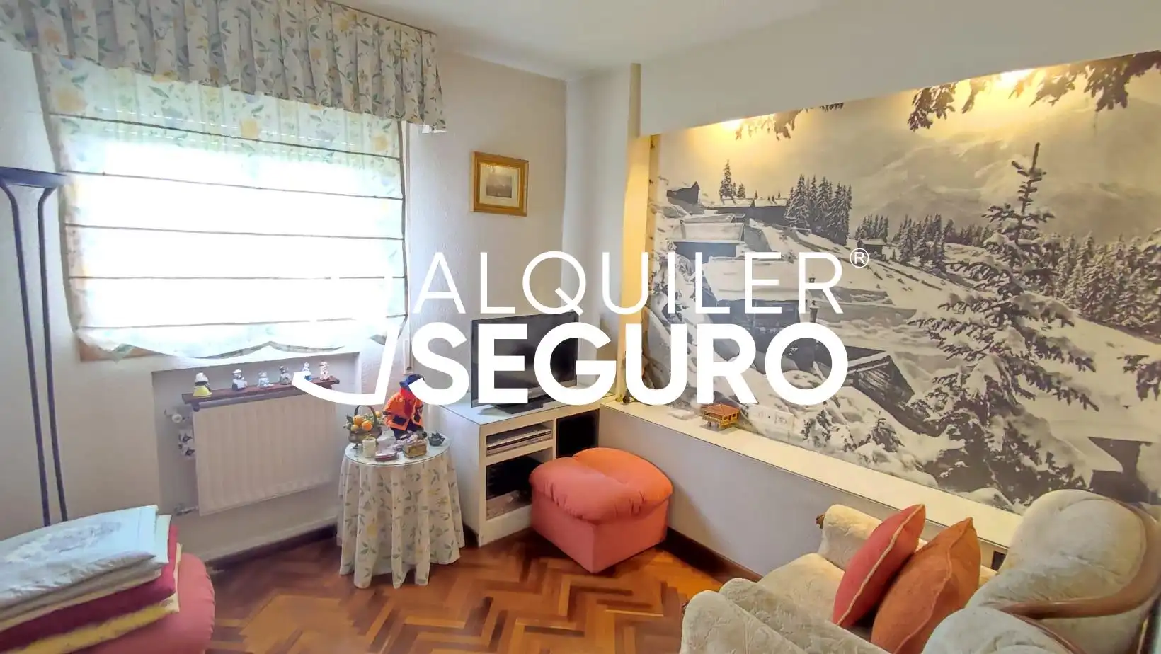 Sala de estar de Piso de alquiler en Madrid con Aire acondicionado, Calefacción y Piscina