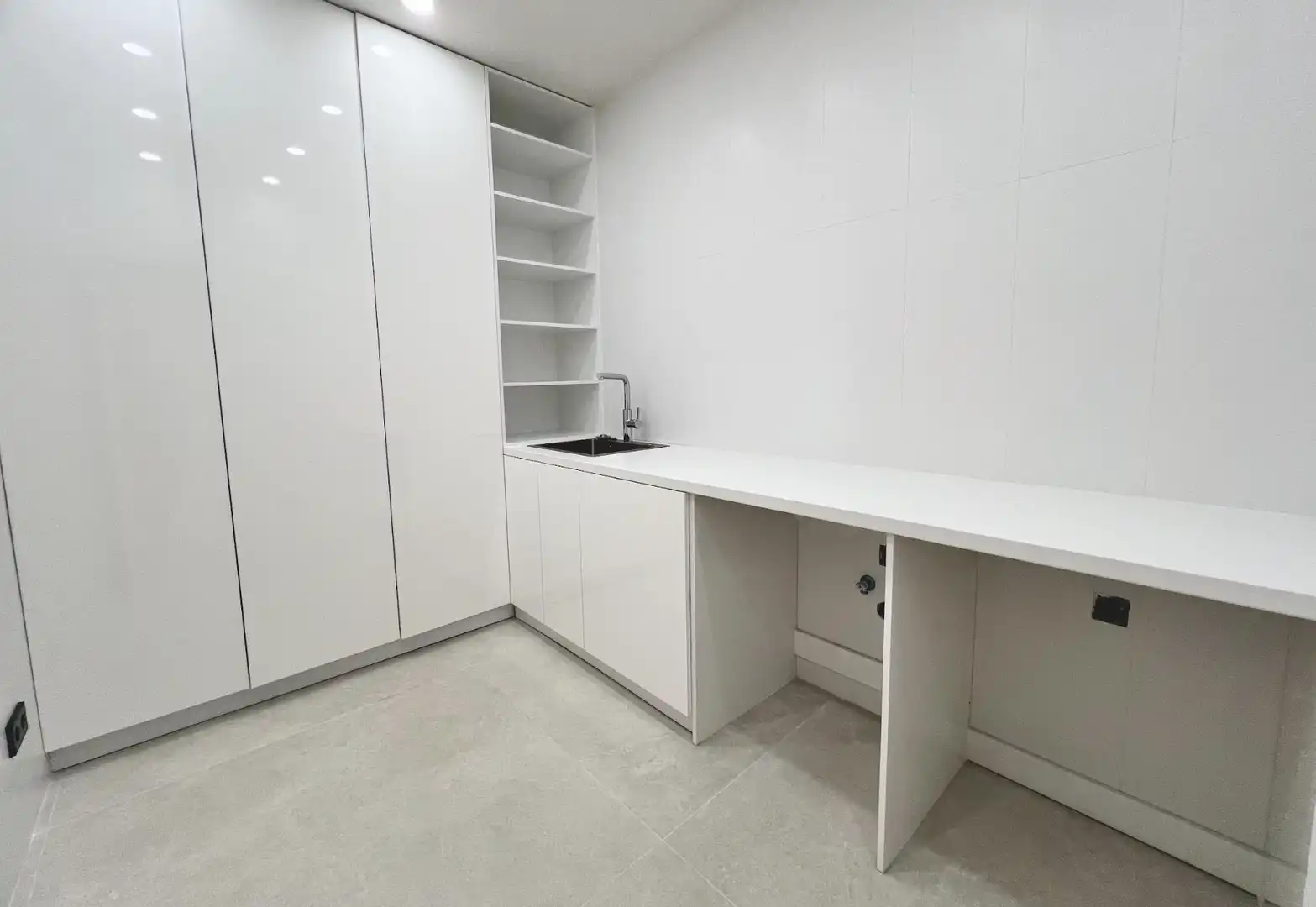 Küche von Haus oder Chalet zum Verkauf in Marbella mit Klimaanlage, Heizung und Privatgarten