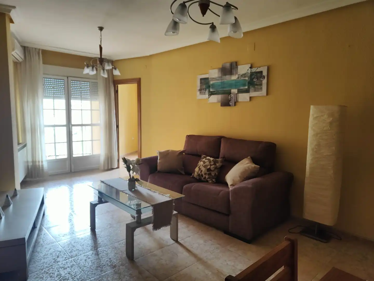 Living room of Flat for rent in Plasencia  with Air Conditioner, Heating and Terrace