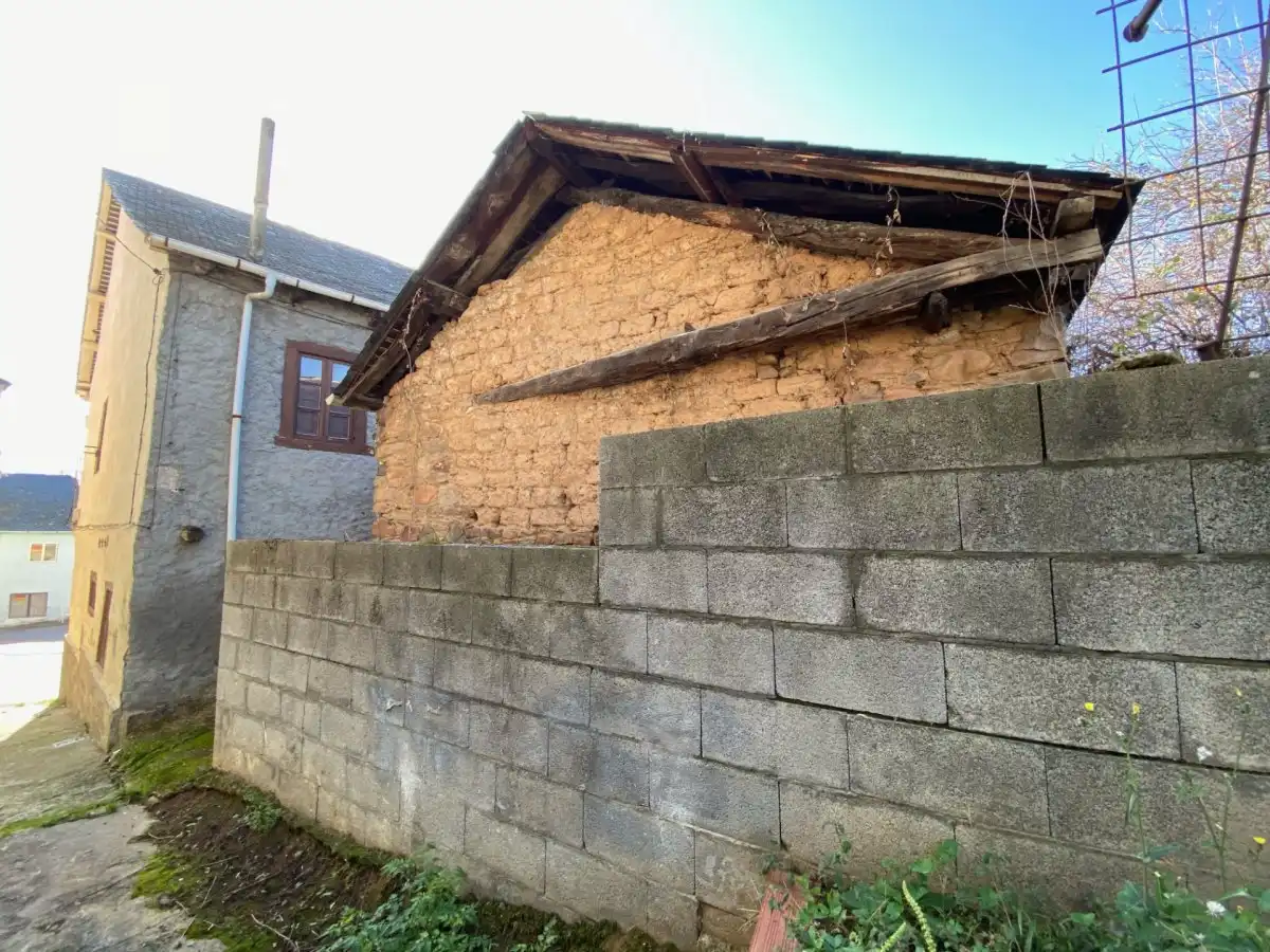 Exterior view of Houses for sale in Congosto