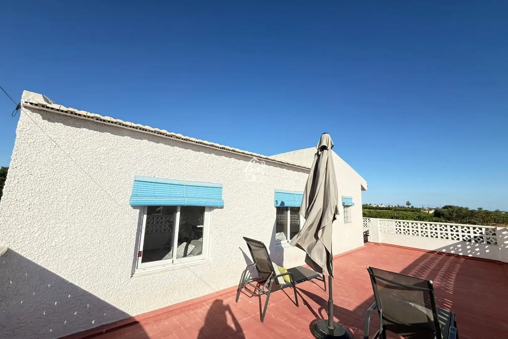 Apartamento con terraza en alquiler en El Raso, imagen 20