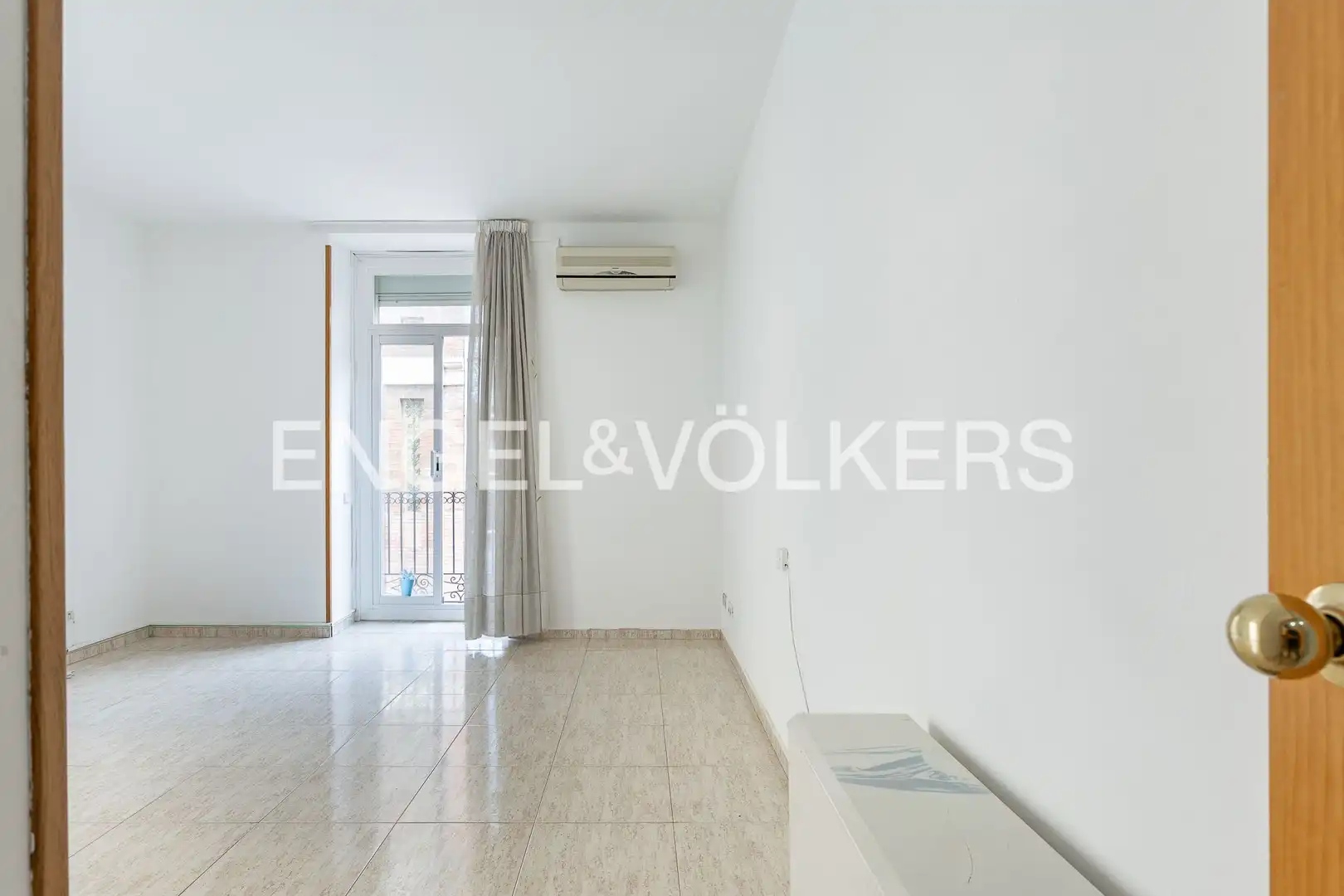 Terrassa de Pis en venda en Barcelona amb Aire condicionat, Calefacció i Parquet