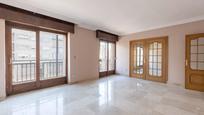 Living room of Flat for sale in  Granada Capital  with Air Conditioner, Heating and Parquet flooring