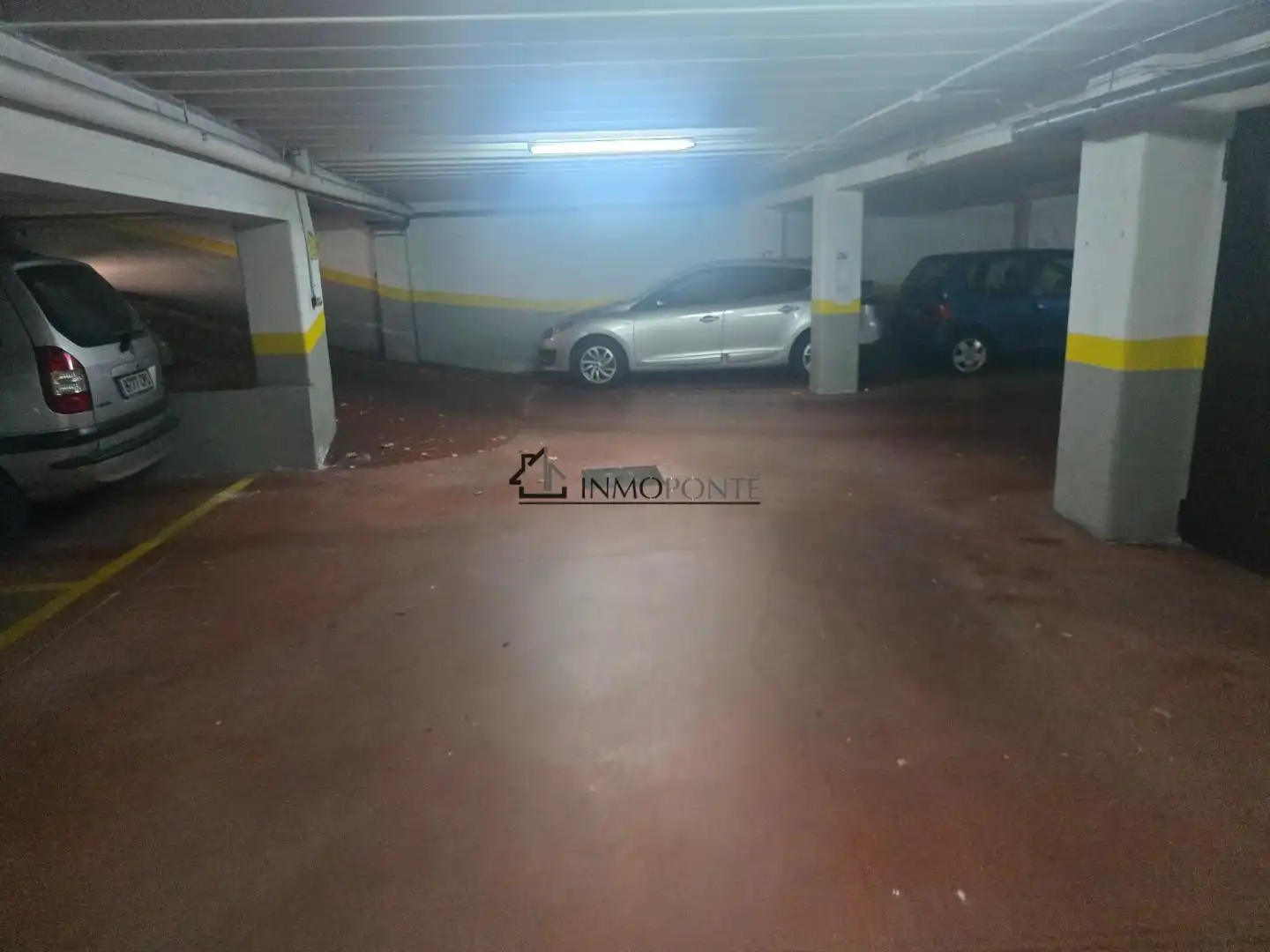 Aparcament de Garatge de lloguer en Pontevedra Capital 