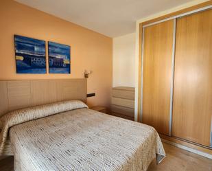 Dormitori de Apartament de lloguer en Cártama amb Aire condicionat, Terrassa i Moblat
