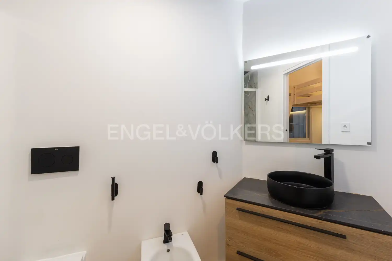 Baño de Piso en venta en Valencia con Aire acondicionado, Calefacción y Trastero