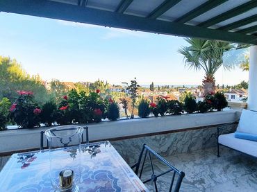 Apartamento con piscina en venta en Milla de Oro