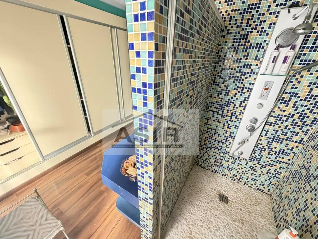 Bany de Casa o xalet en venda en Alzira amb Terrassa i Piscina