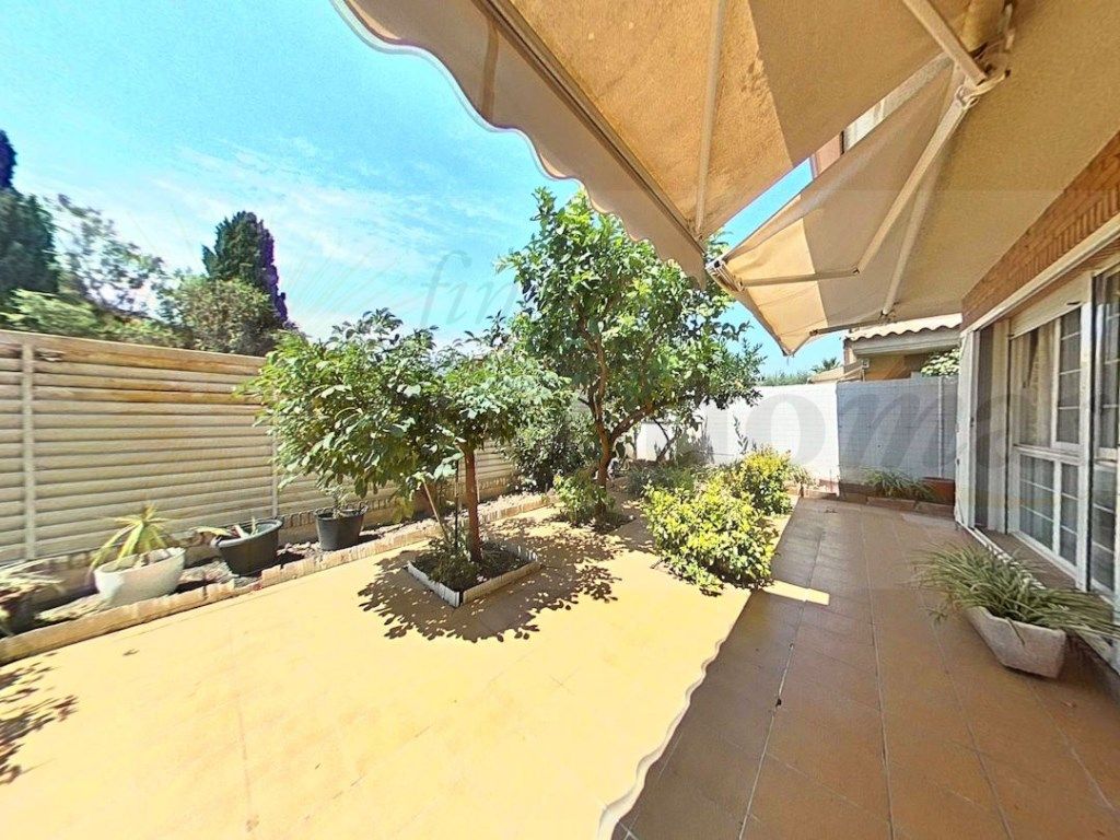 Terrassa de Casa adosada en venda en Cambrils amb Calefacció