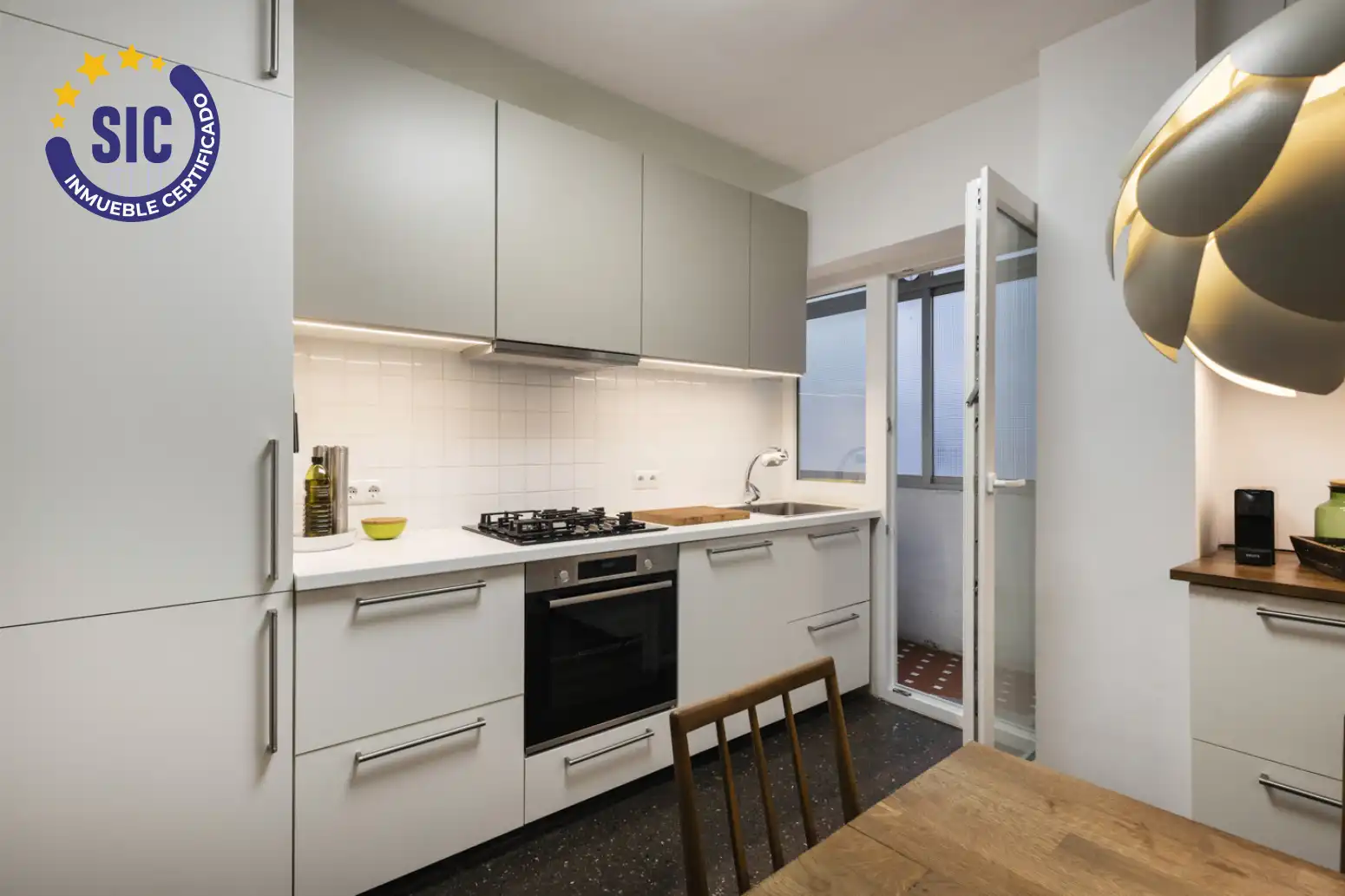 Kitchen of Flat for sale in Valencia  with Air Conditioner and Terrace