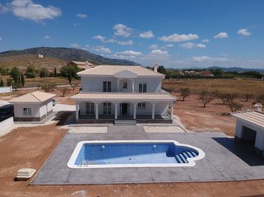 House for sale in El Pinós / Pinoso