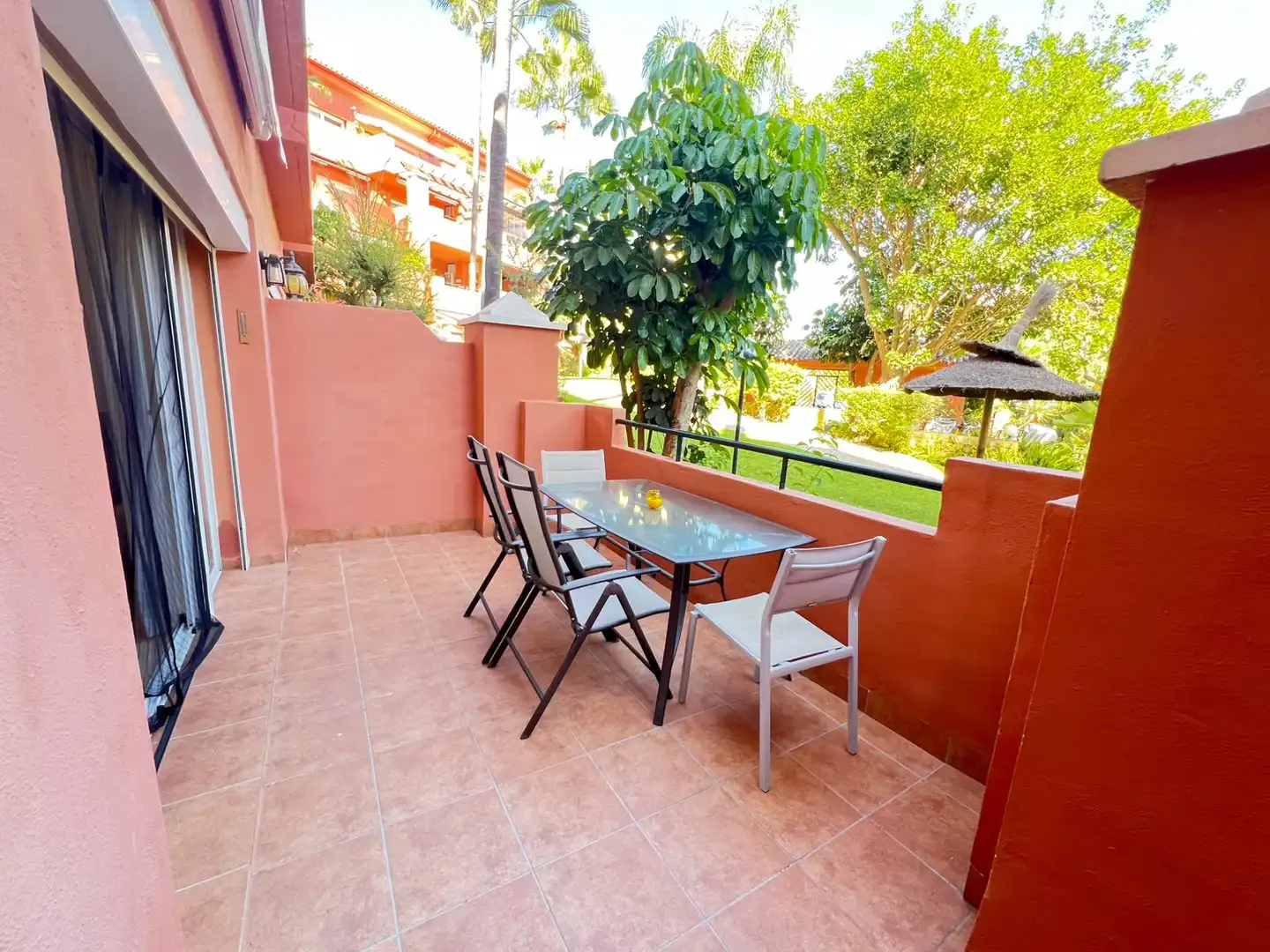Terraza de Planta baja de alquiler en Estepona Pueblo