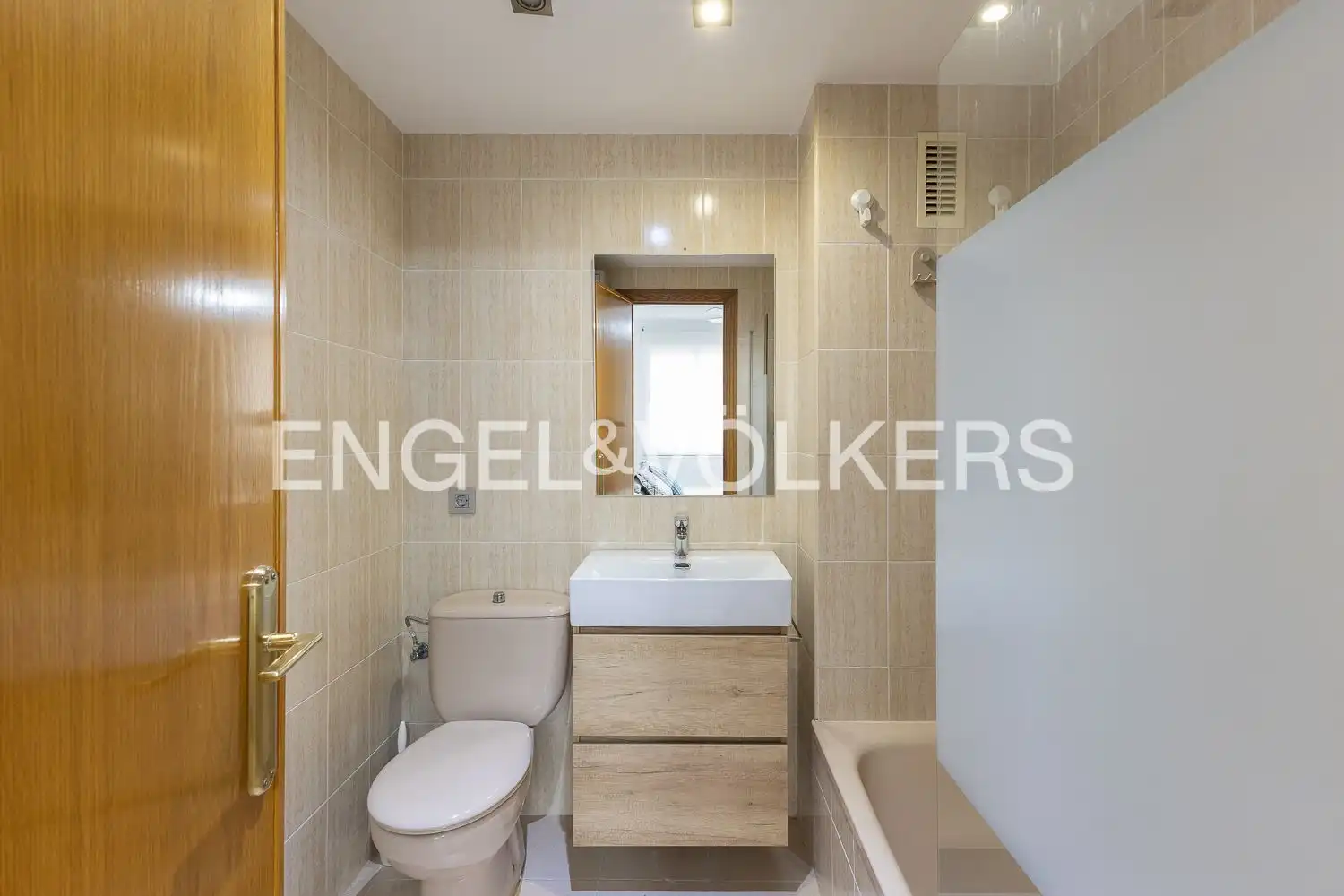 Badezimmer von Wohnung zur Miete in Alboraya mit Klimaanlage, Heizung und Möbliert