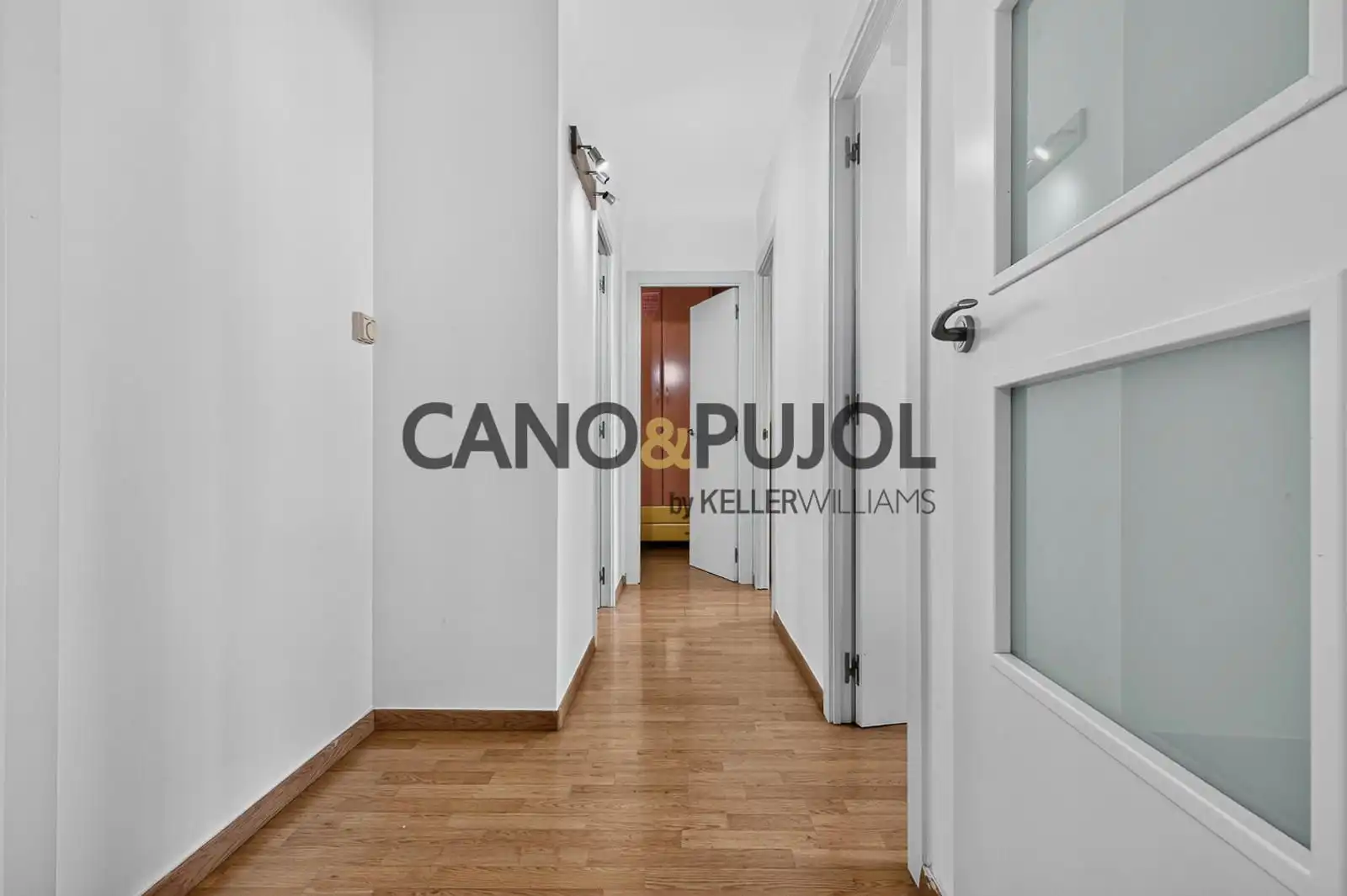 Pis amb ascensor en venda a Consell de cent, imagen 2