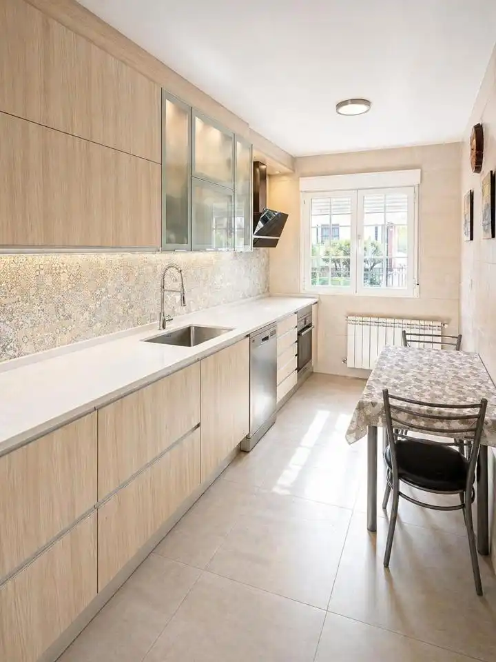 Terraced house with pool for sale in Calle Serrano, imagen 7