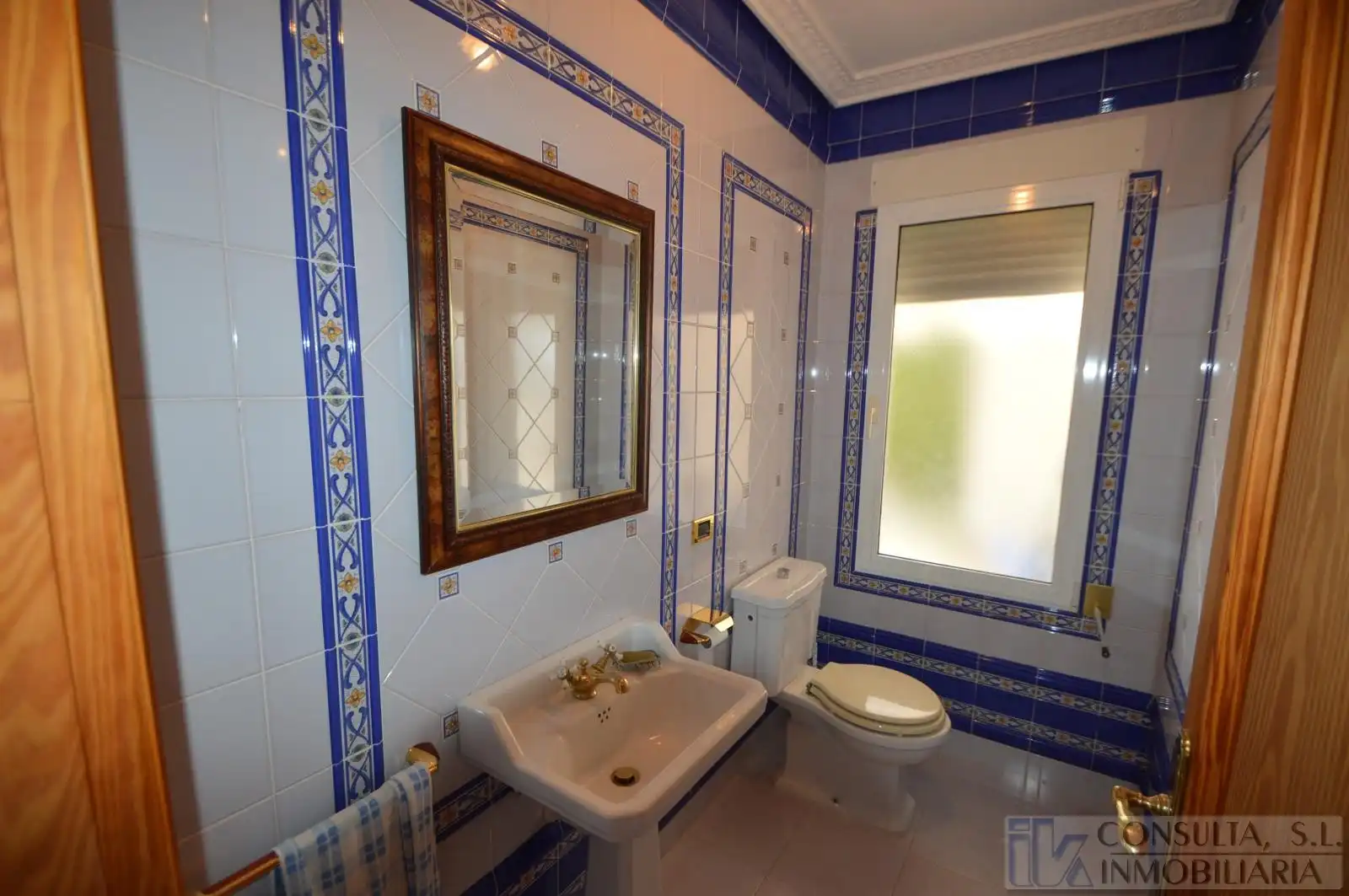 Bany de Casa o xalet en venda en Vinaròs amb Jardí privat, Terrassa i Piscina