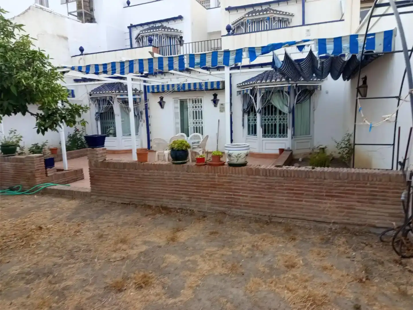 Garden of Houses for sale in Nerja  with Air Conditioner and Balcony