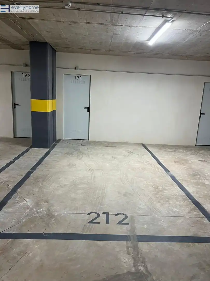Pis de lloguer a Calle CL VICENTE CHULIA CAMPOS 1 Es:D Pl:6 Pt:0C 4, Malilla