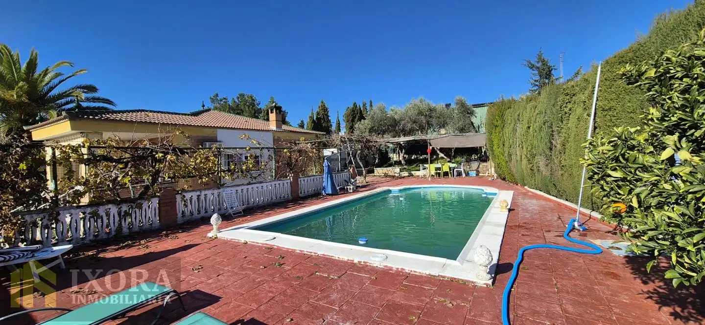 Finca rústica en venta en Úbeda, San Gonzalo