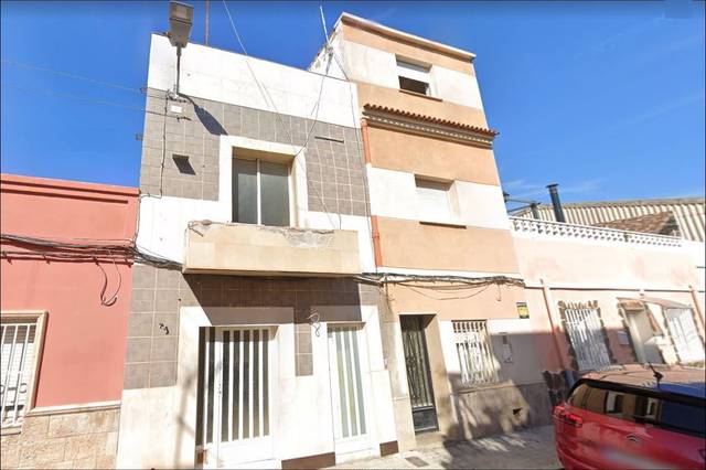 Casa-chalet en Venta en San Rafael  en Estadio Castalia