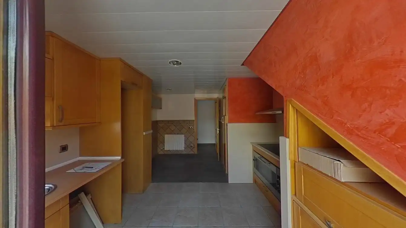 Cocina de Dúplex en venta en Cerdanyola del Vallès con Calefacción y Terraza