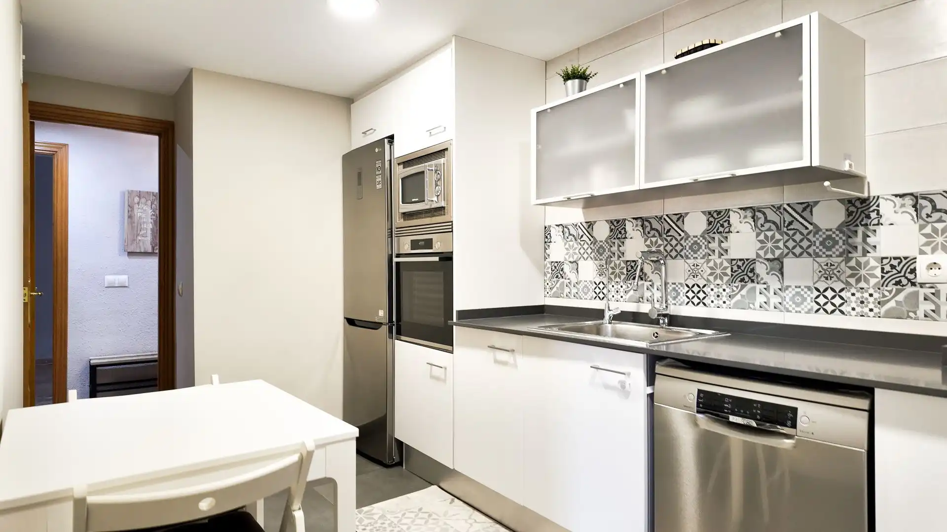 Cuina de Apartament de lloguer en Valencia amb Aire condicionat, Calefacció i Terrassa