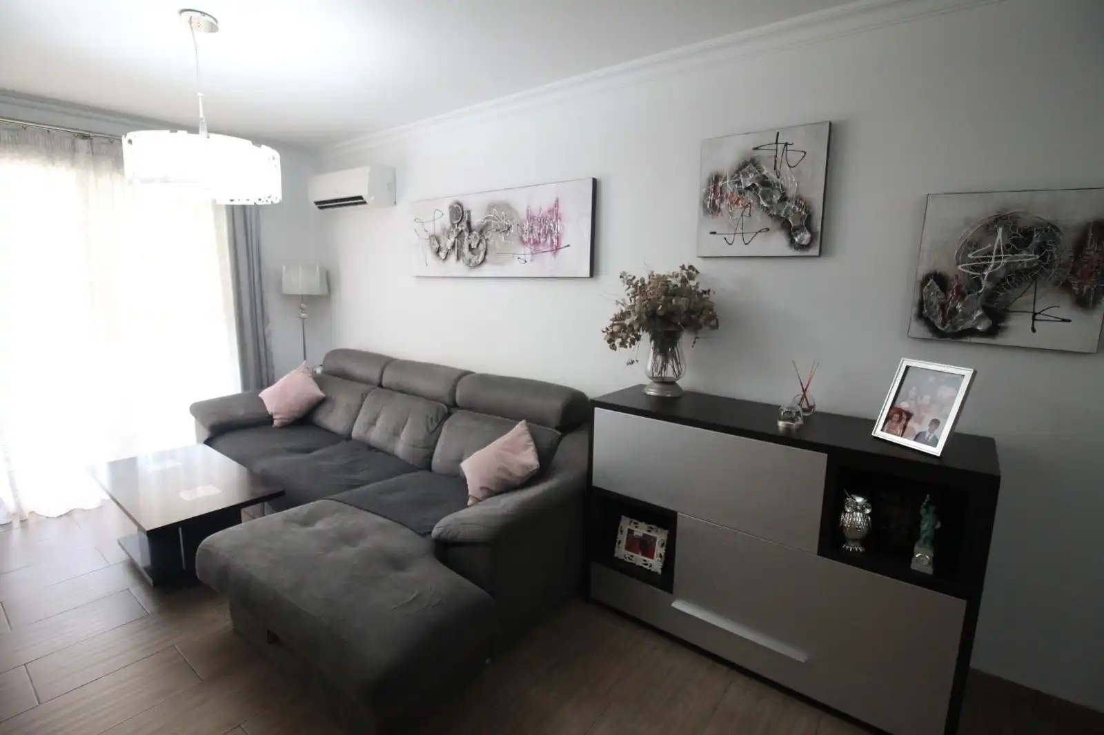 Sala d'estar de Pis en venda en Vélez-Málaga amb Aire condicionat i Terrassa