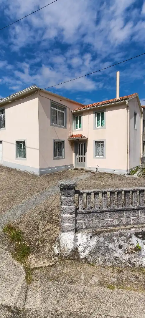 Vista exterior de Casa adosada en venta en Cedeira con Parquet y Amueblado