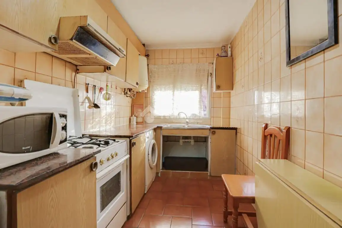 Cocina de Piso en venta en Montcada i Reixac con Balcón