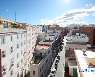 Vista exterior de Àtic en venda en  Madrid Capital amb Aire condicionat, Calefacció i Terrassa