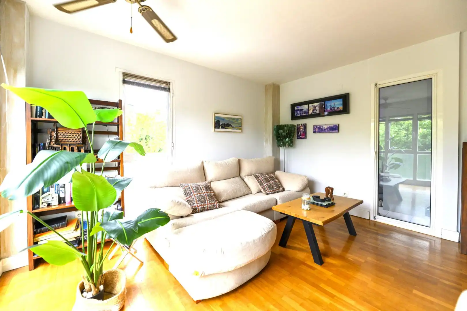 Sala de estar de Piso en venta en Zarautz con Calefacción y Trastero